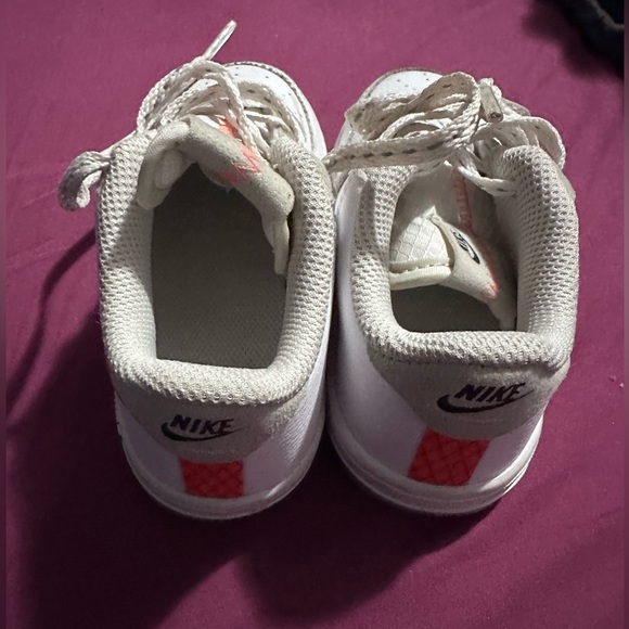 Nike White and Red Force Kids Athletic Shoes - Picture 6 of 8